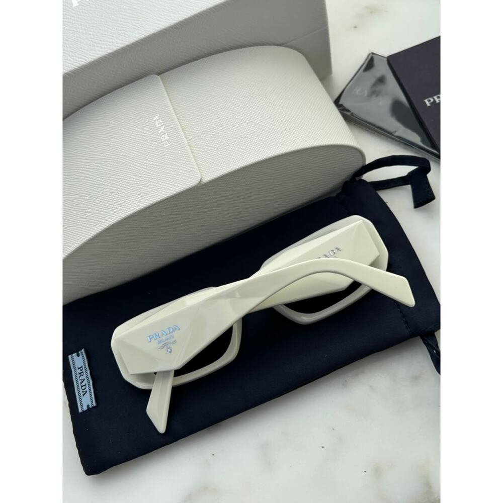 NEW Prada PR17WS Sunglasses in White Talc - Picture 9 of 12
